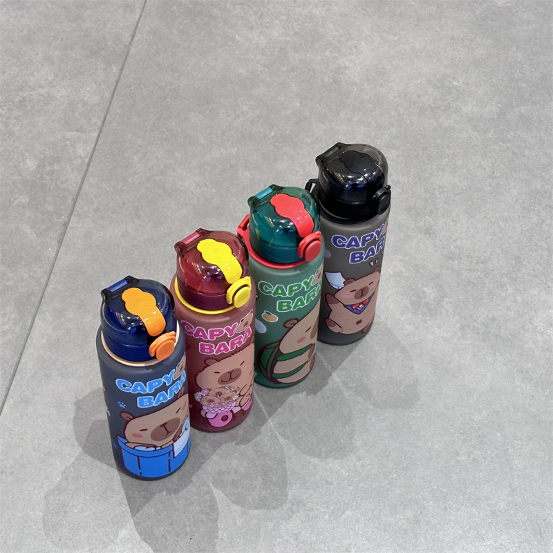 Bouteille d'eau Capybara de de - Travel Accessories Bottles avis et prix